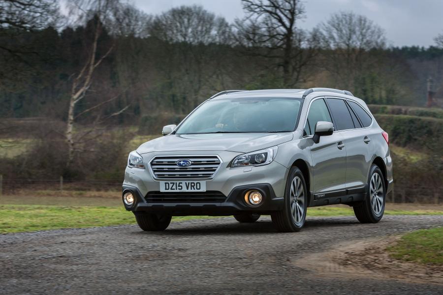  Subaru Outback 2.0D 2015 года  (UK) (фото 25 из 32)